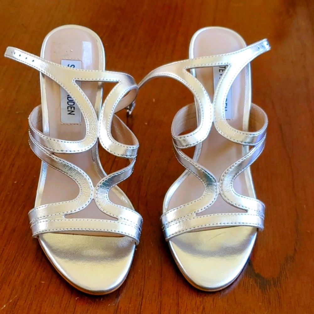 Steve Madden Never worn silver stilettos